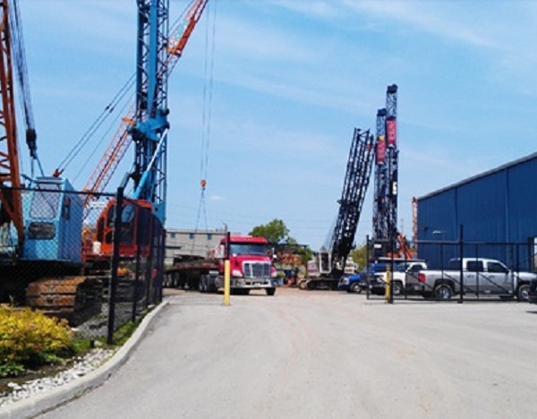 track mounted service cranes